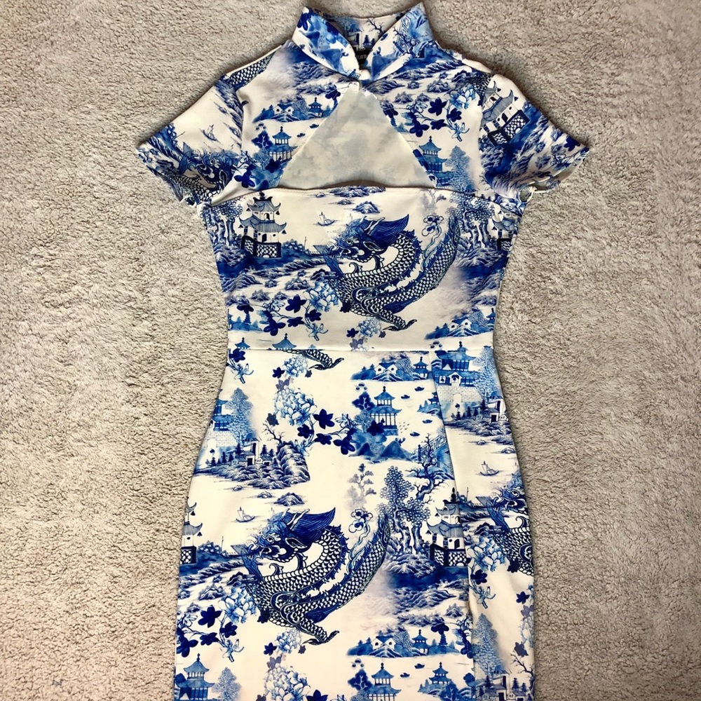 Prettylittlething Blue Oriental Dress
